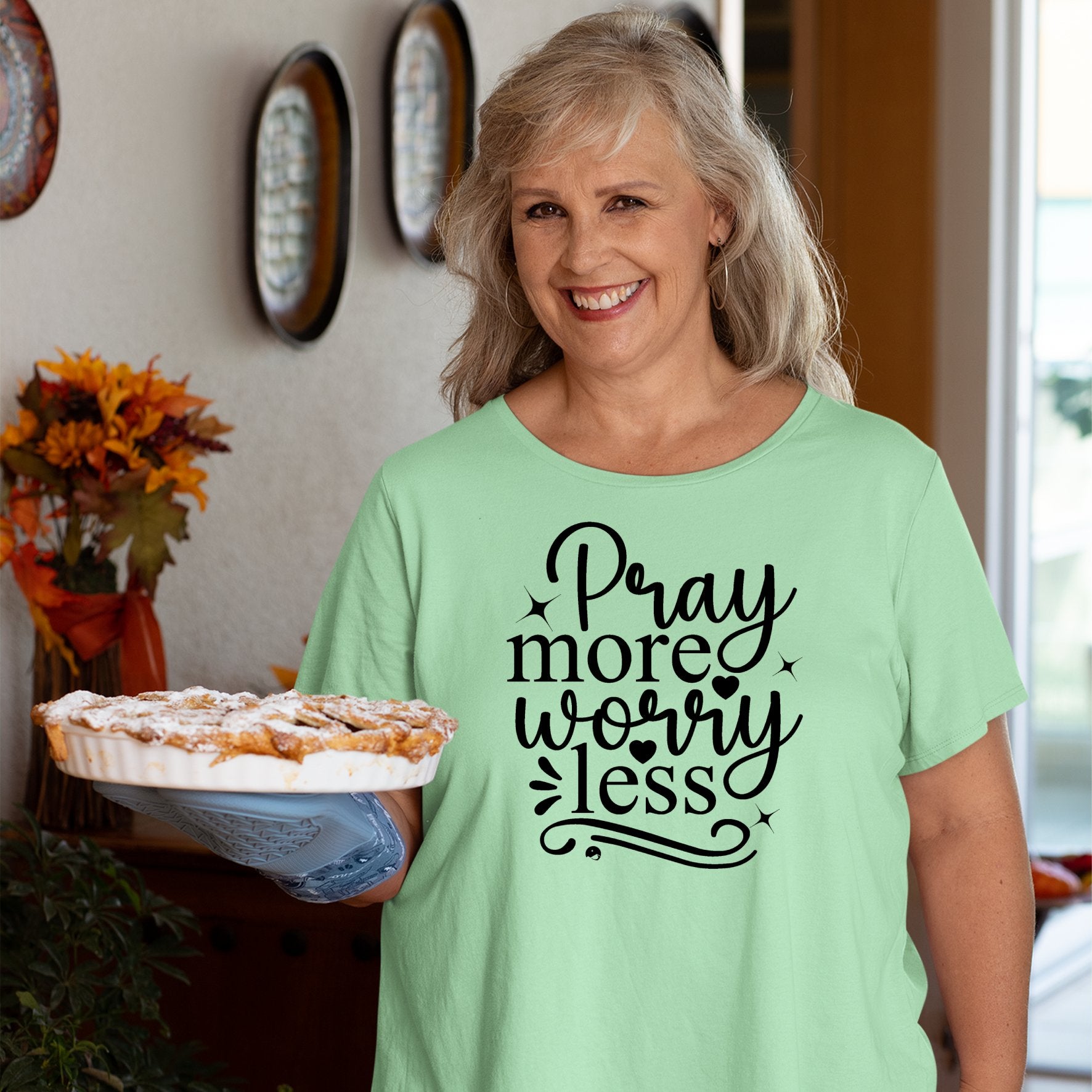 T-Shirt Pray More Worry Less