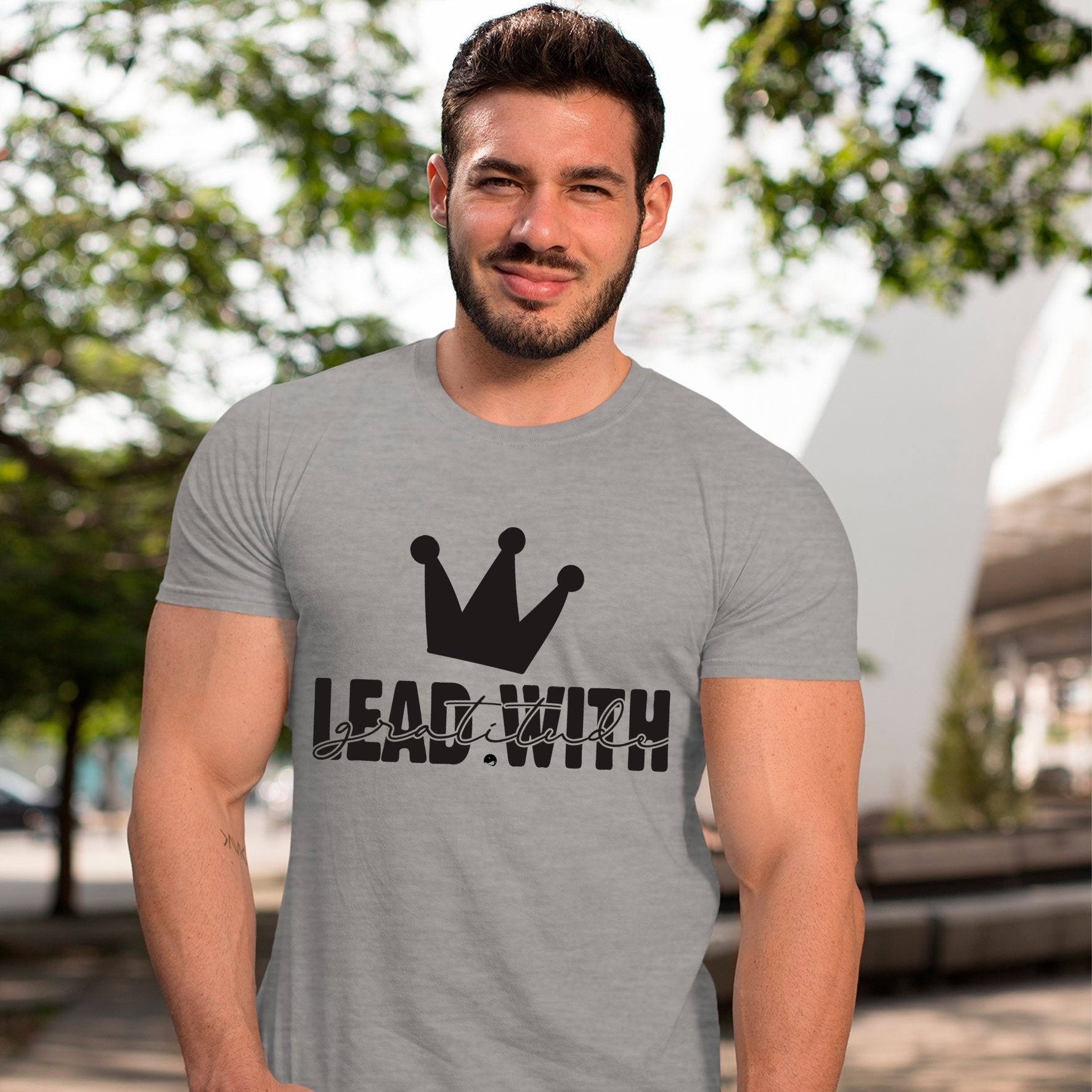 T-shirt Lead With Gratitude